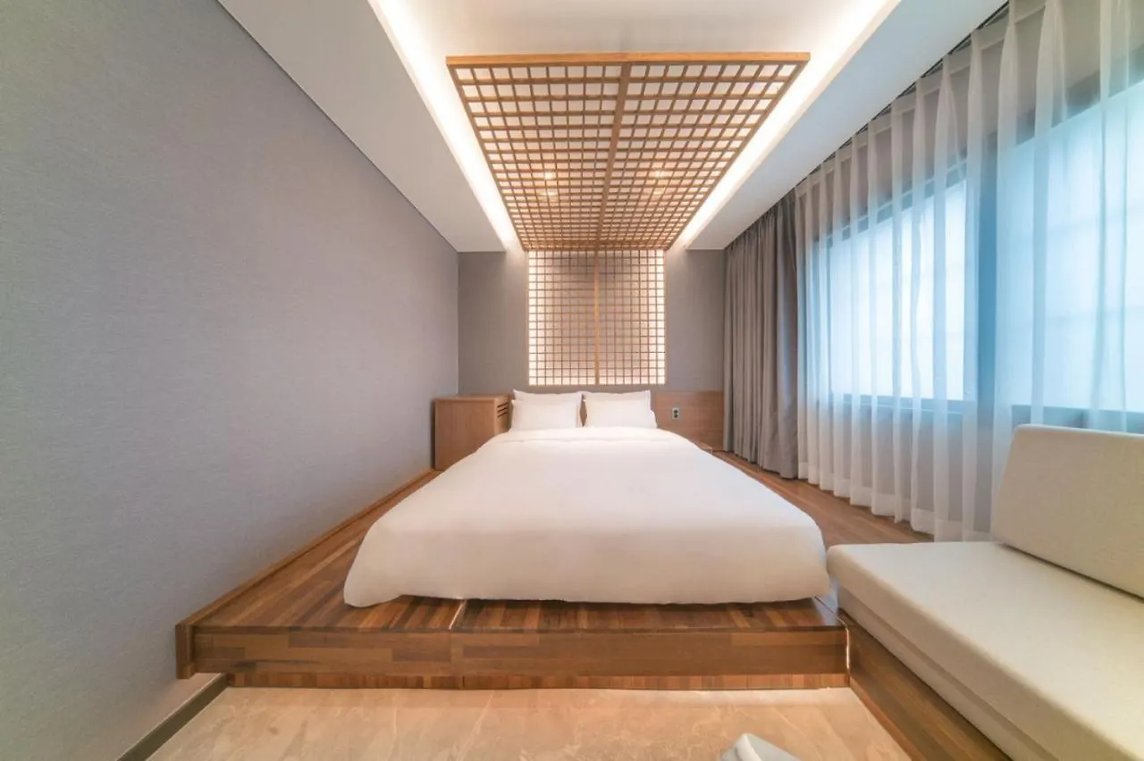 Yeon Hwa Moon Hotel Incheon 2*,